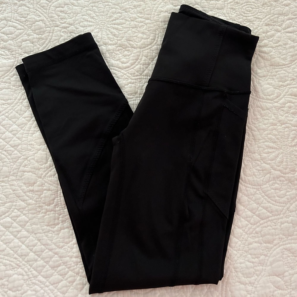 Black Lululemon leggings